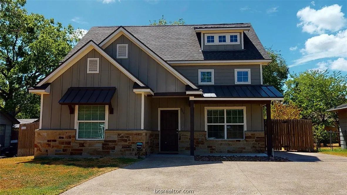 5 bed, 4.5 bath, 3001 sqft, $4,950 — Photo 1