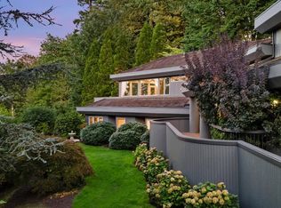 2412 SW 15th Ave, Portland, OR 97201