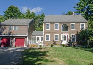 9 Chippendale Dr, Sanford, ME 04073