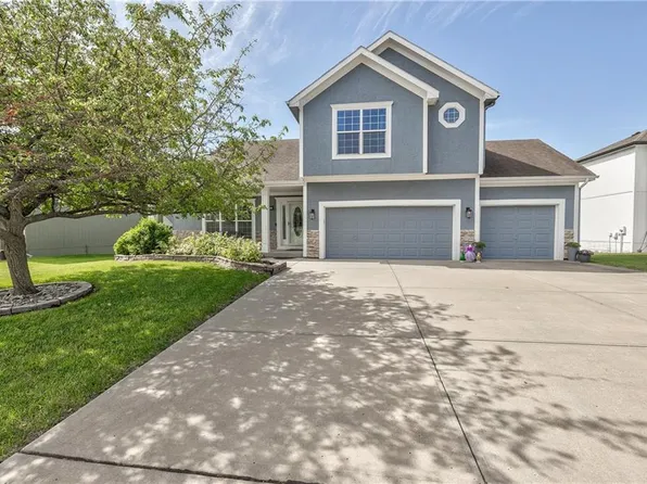 4605 NE 105th St, Kansas City, MO 64156