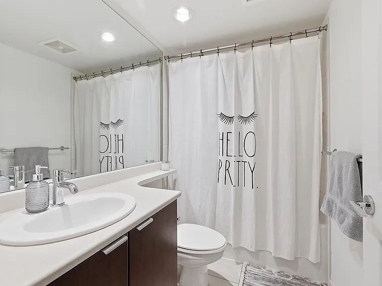 1001 Richards St #403 — Photo 9