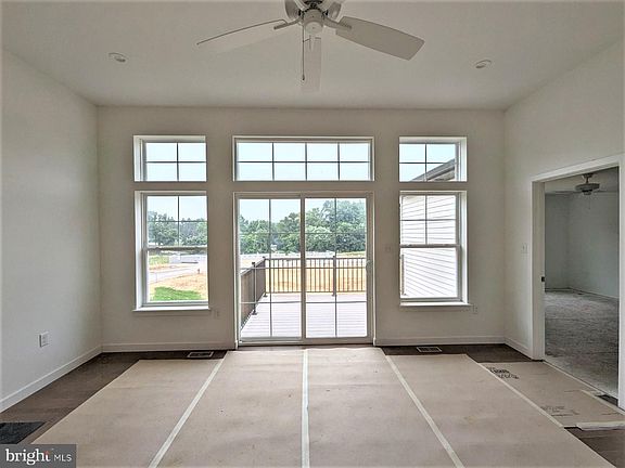 5th image of 4325 Heather Ln #63