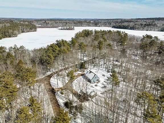 3rd image of 35 Old Farm Road