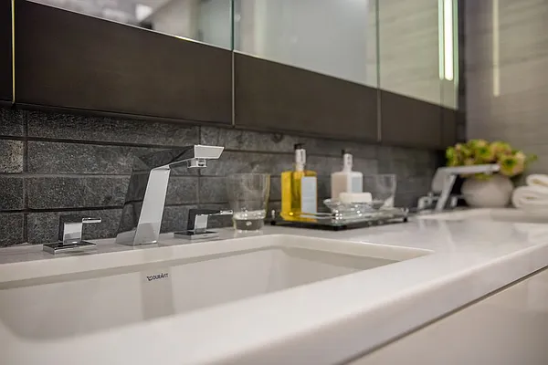 Sold by Extell Marketing Group | media 14