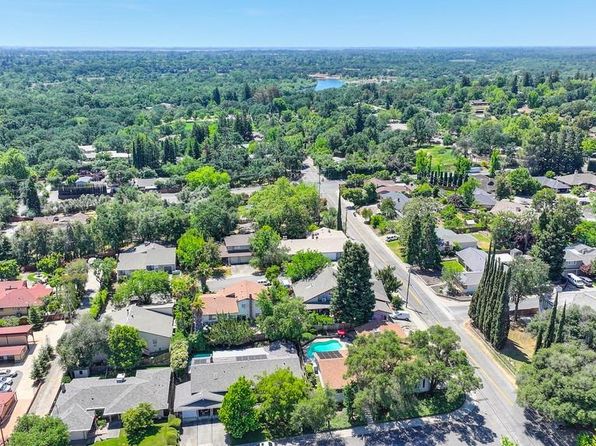 7600 Woodland Ln, Fair Oaks, CA 95628