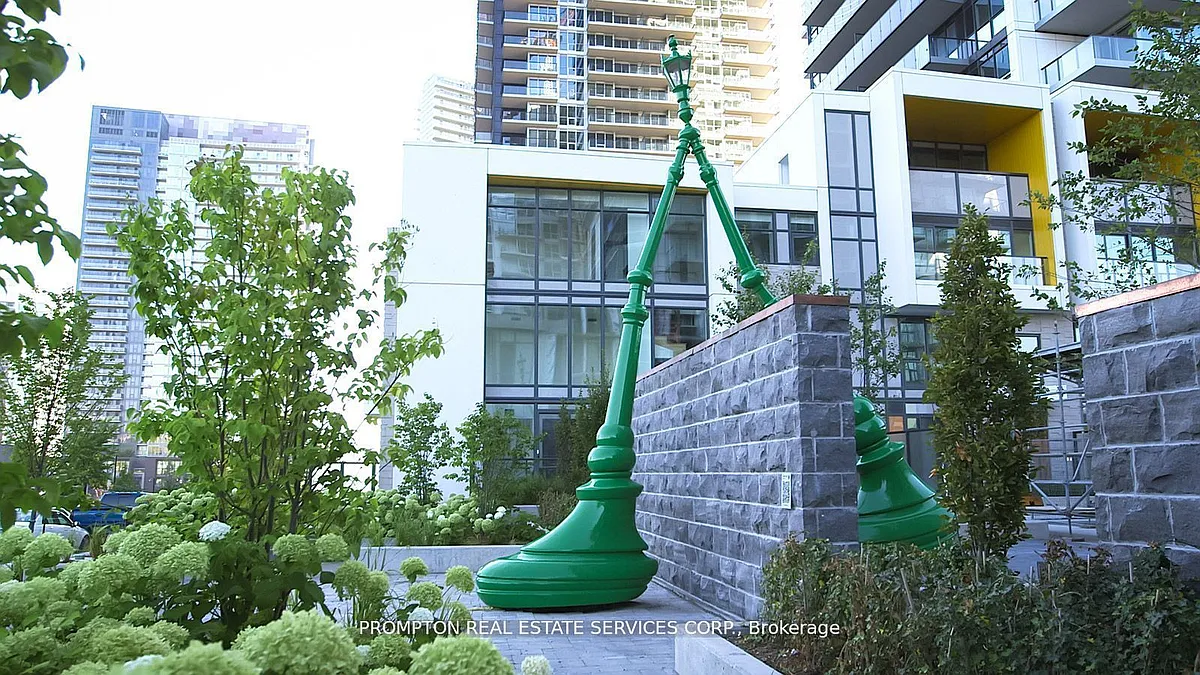 Photo 2 of 21 - 85 McMahon Dr #2015 - Toronto, ON Building Photo - 85 McMahon Dr #2015