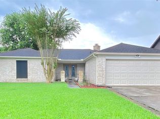 4414 Iroquois Dr, Pasadena, TX 77504