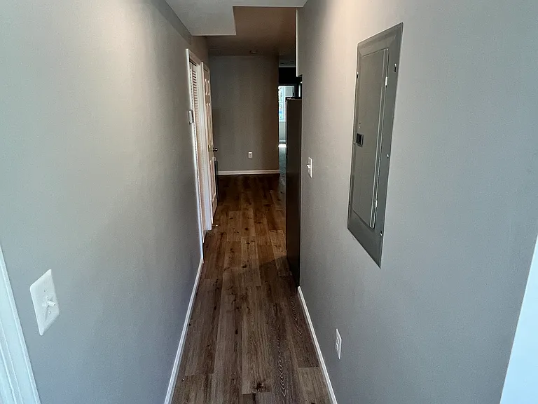 1709 E St NE #2 — Photo 9