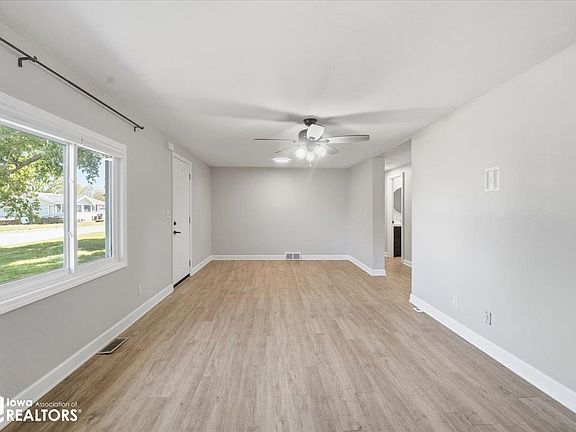 5th image of 2307 14th Ave