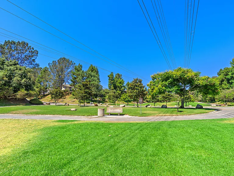 4626 Tarantella Ln — Photo 35