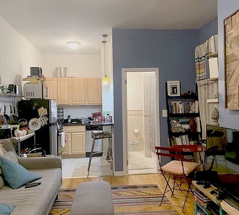4th image of 408 W 130th St #59A