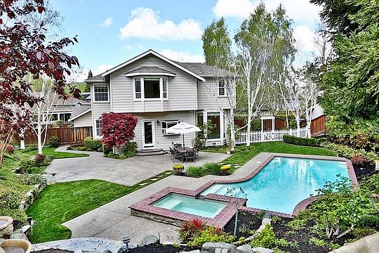4th image of 110 Windover Dr
