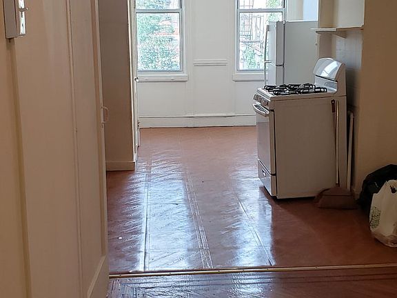 3rd image of 153 Saint Nicholas Ave #2R