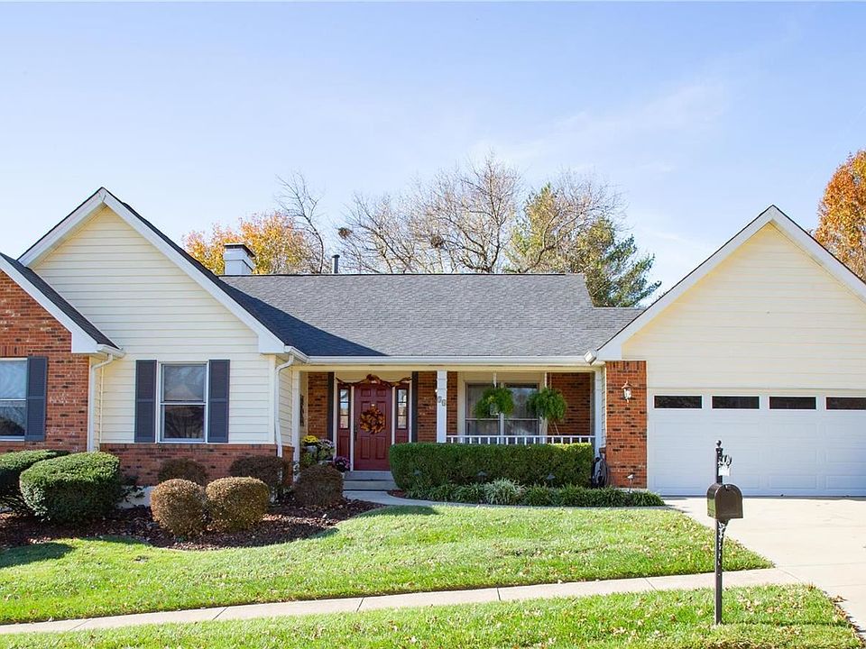 1st image of 34 Cynthiana Ct