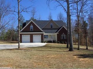 269 Country Villa Dr, Lexington, NC 27292