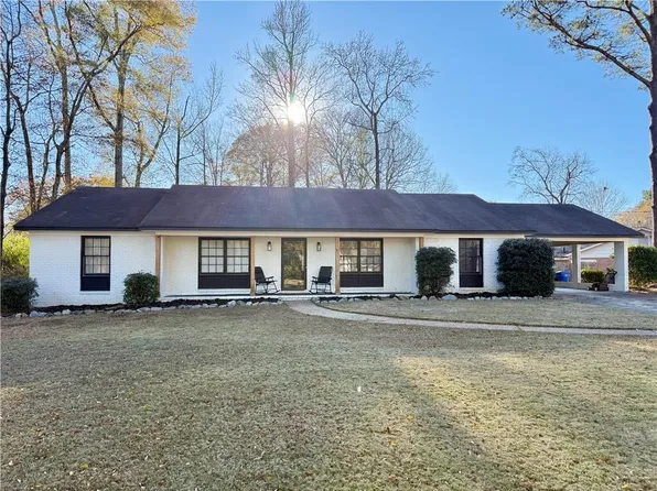 3624 Southlea Ct, Columbus, GA 31909