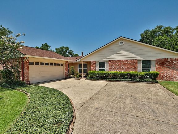 2nd image of 12326 Campos Dr