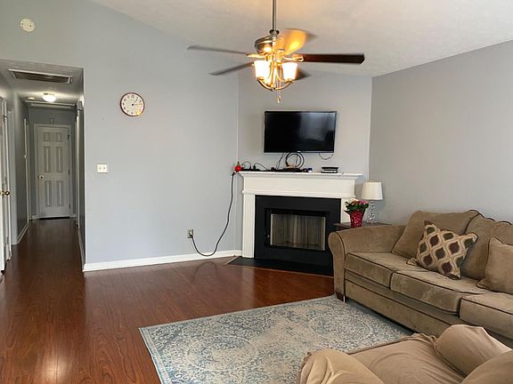4th image of 2145 Curtiswood Dr