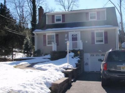 28 Hemlock Ter, Wayne, NJ, 07470