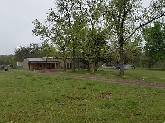 2nd image of 1912 E Fox Ln
