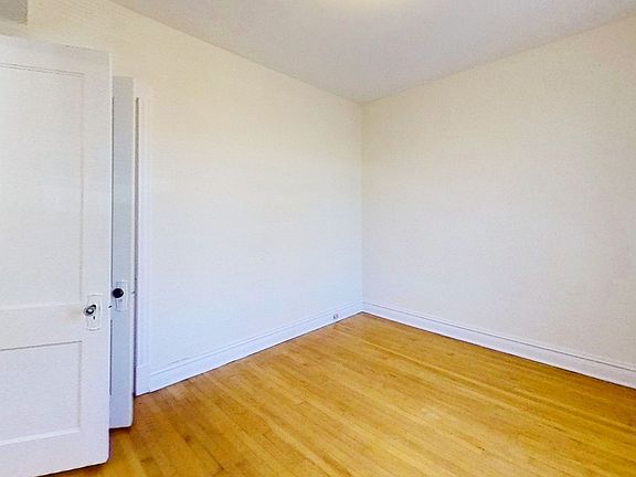 5th image of 1719 W Farragut Ave #1721-2