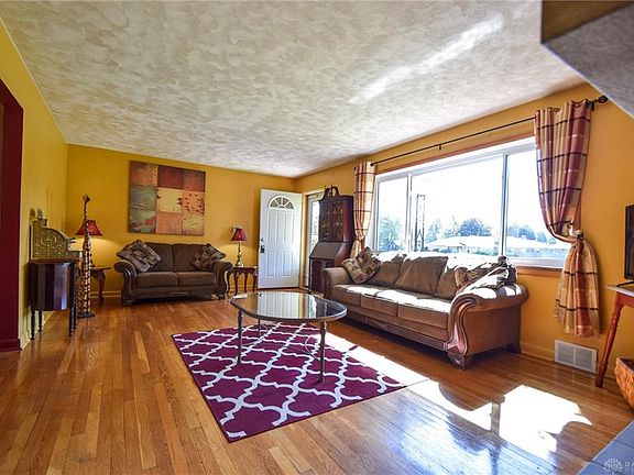 4th image of 3807 Reinwood Dr