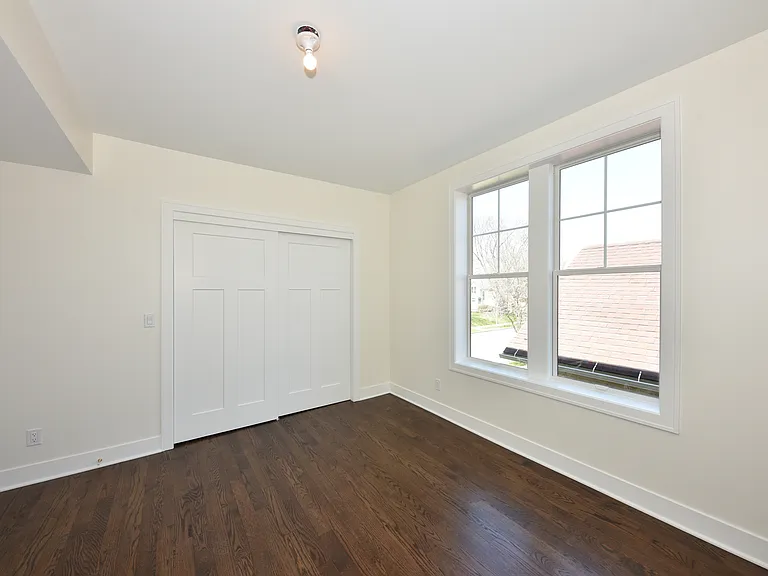 Front Apt - Mid Unit Bedroom Closets
