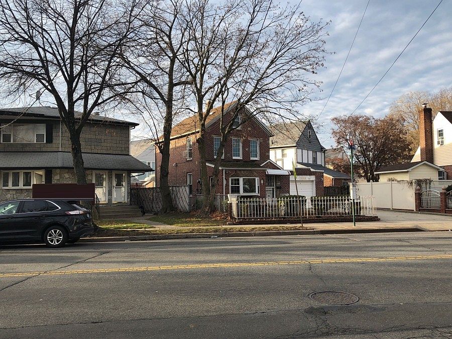 2nd image of 13108 Farmers Blvd