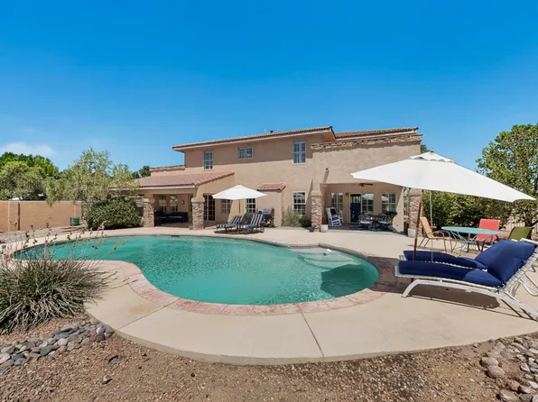 9154 Oakland Ave NE, Albuquerque, NM 87122
