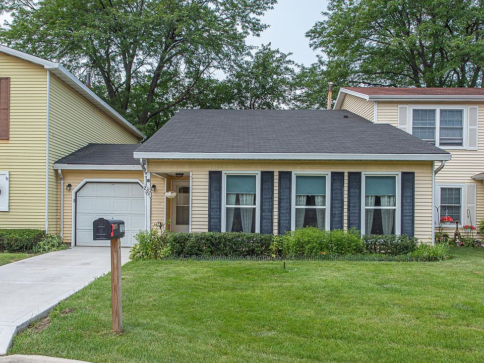 1st image of 2122 Almond Ln