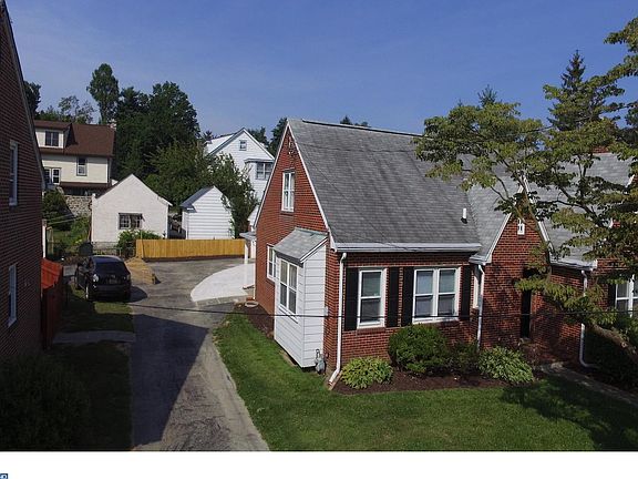 2nd image of 372 Kirks Ln