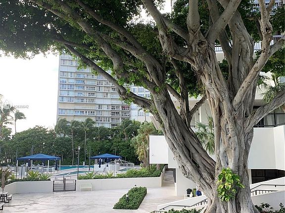 2nd image of 2333 SE Brickell Ave #2110