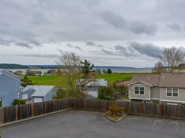 1850 SW Scenic Heights St APT B102, Oak Harbor, WA 98277