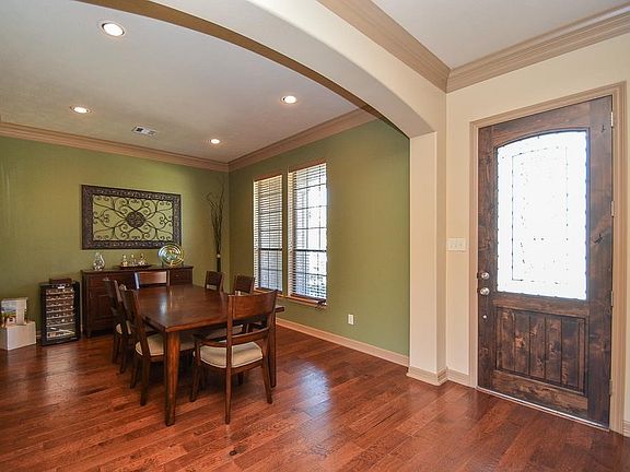 3rd image of 27911 Moss Fern Dr