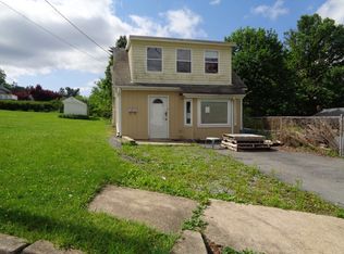 1904 King St, Reading, PA 19605