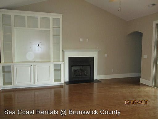 5th image of 8236 Egret Pointe NE