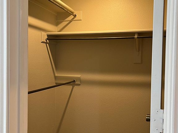 4th image of 6805 Hyden Ave