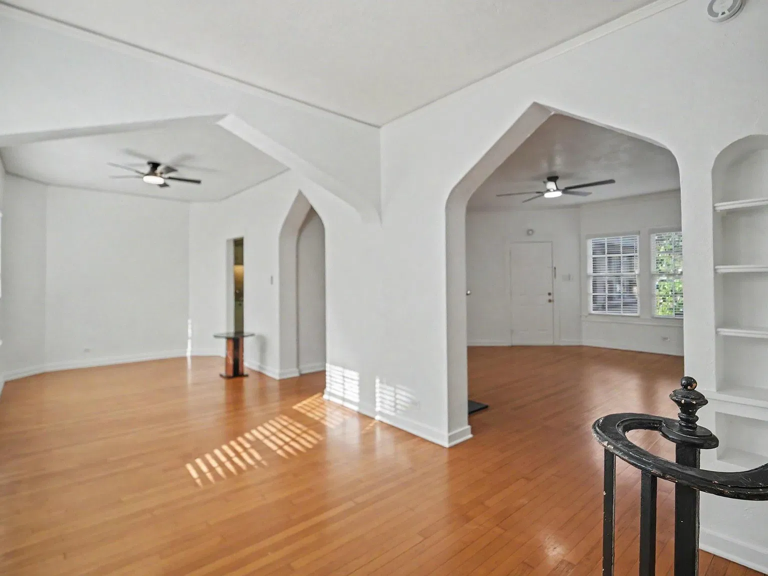 2 bed, 2.0 bath, 1451 sqft, $2,500 — Photo 3