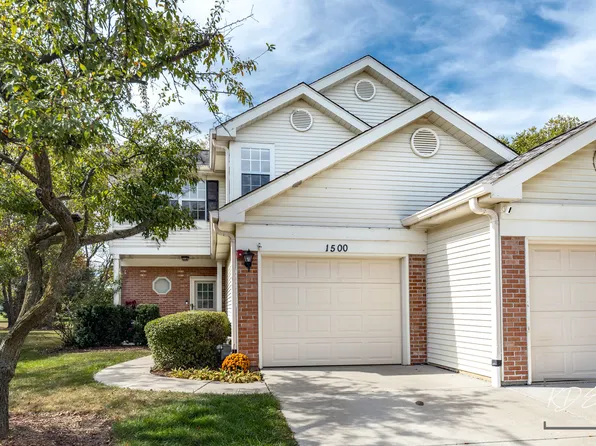 1500 Golfview Ct, Glendale Heights, IL 60139