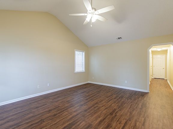 3rd image of 3000 Schroer Dr