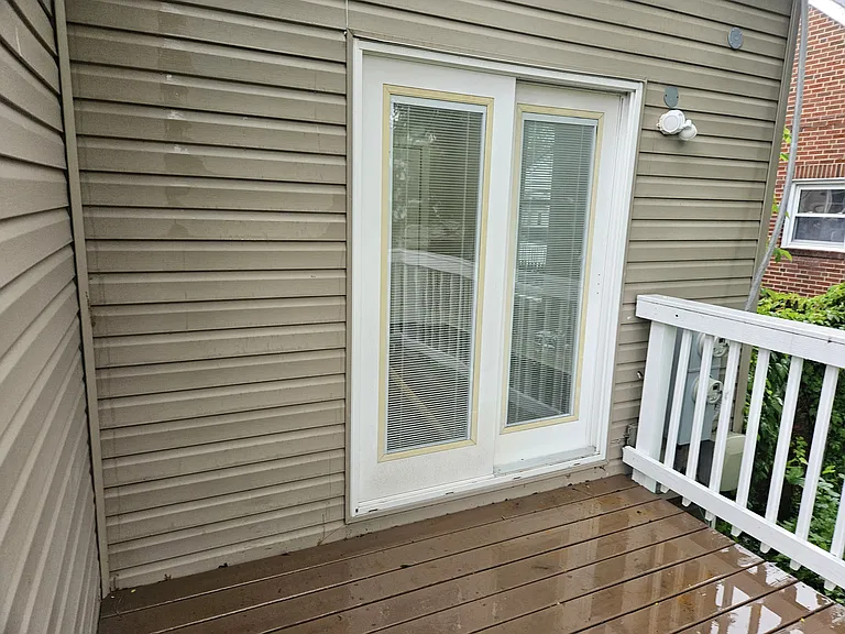 1015 S Beechfield Ave — Photo 38