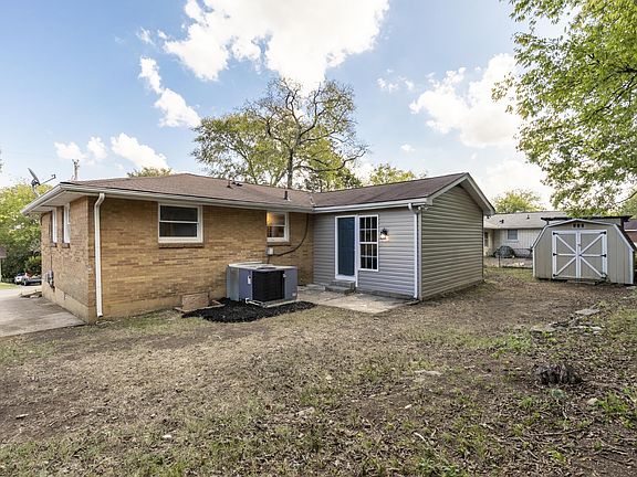 3rd image of 3209 Leswood Ln