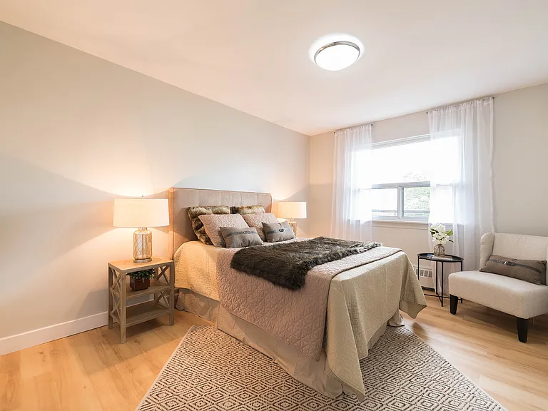 444 Kerr St — Photo 7