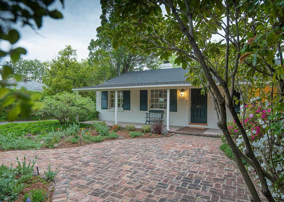 1st image of 207 Felton Dr