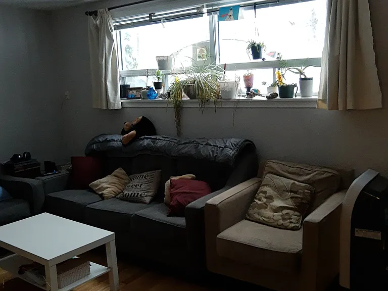 13 Queen St #1 — Photo 4
