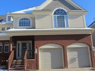 624 Florence Ct, Milford, MI 48381