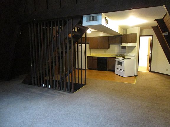 4th image of 3200 Alpine Dr #103