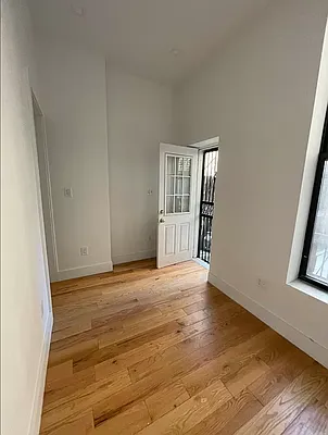 Rented by REAL New York | media 4