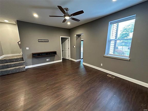 4th image of 331 N Boyle Ave #3