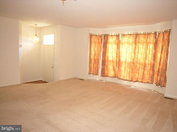 2nd image of 5293 Ballycastle Cir